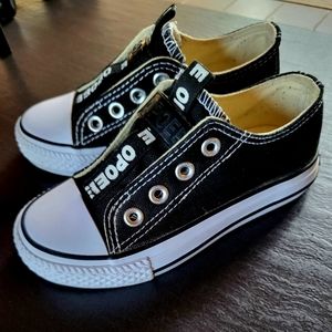 Super cute little shoes for kids!